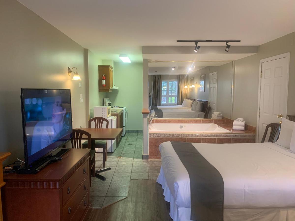 Hotel And Suites Les Laurentides Saint-Sauveur-des-Monts Dış mekan fotoğraf