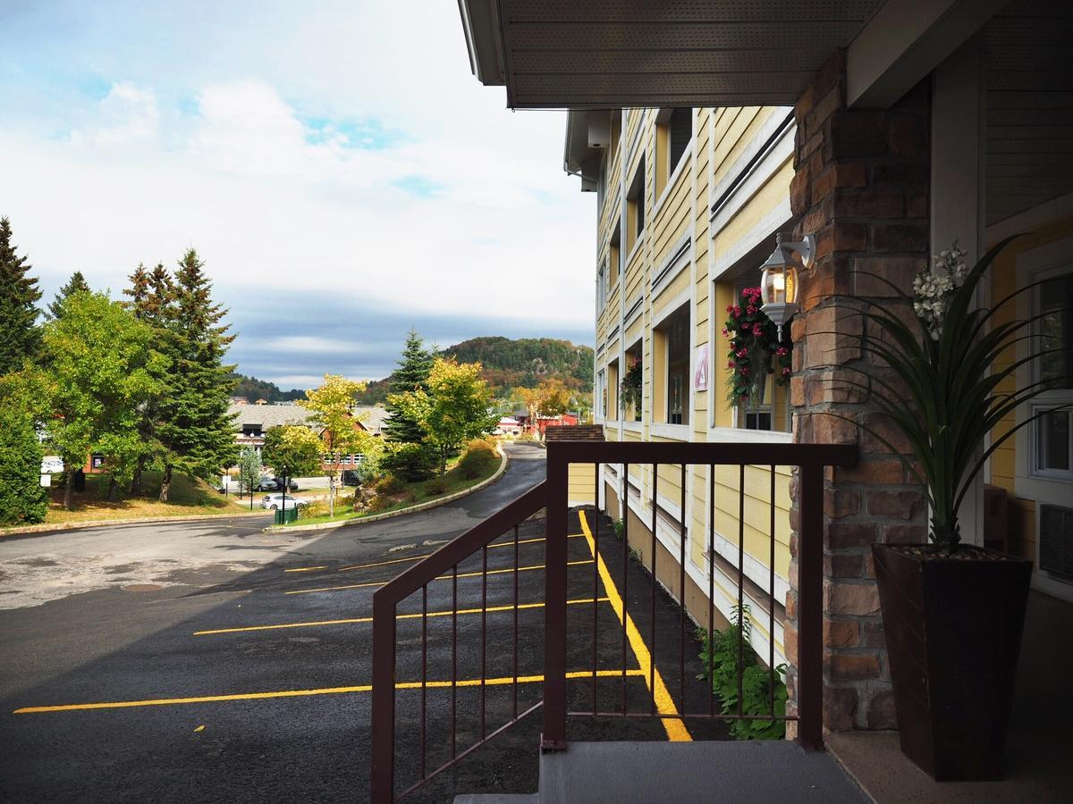 Hotel And Suites Les Laurentides Saint-Sauveur-des-Monts Dış mekan fotoğraf